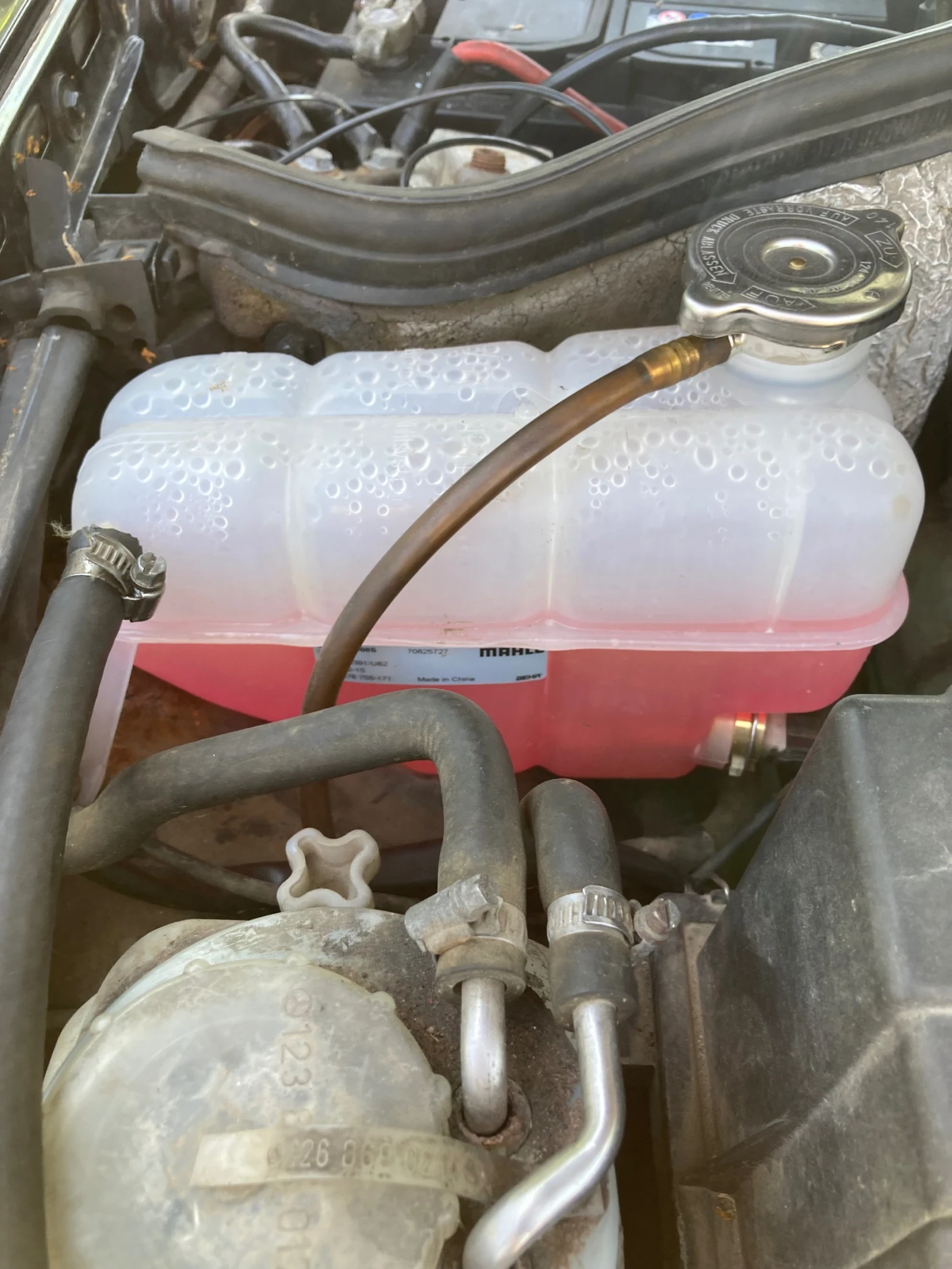 Mercedes-Benz 124 E220, снимка 13 - Автомобили и джипове - 55480287
