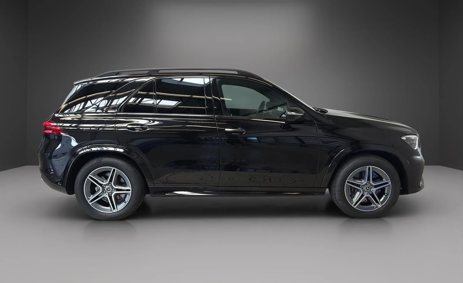 Mercedes-Benz GLE 450 d / AMG / BURM / NIGHT/ PANO/ HUD/ 360/ MULTIB, снимка 8 - Автомобили и джипове - 55783908