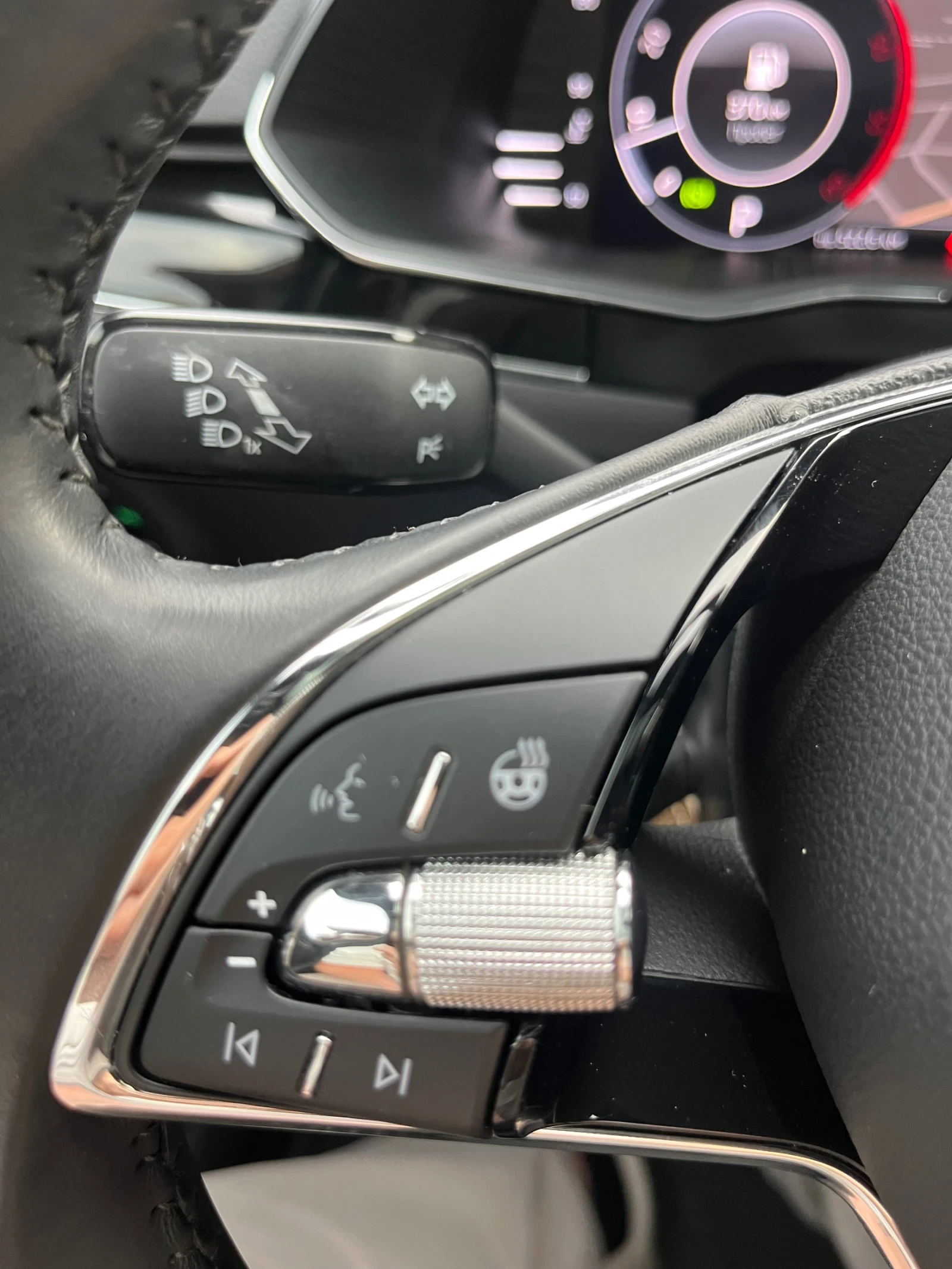 Skoda Superb Laurint&Klement-Full-DSG-4x4, снимка 13 - Автомобили и джипове - 56168066