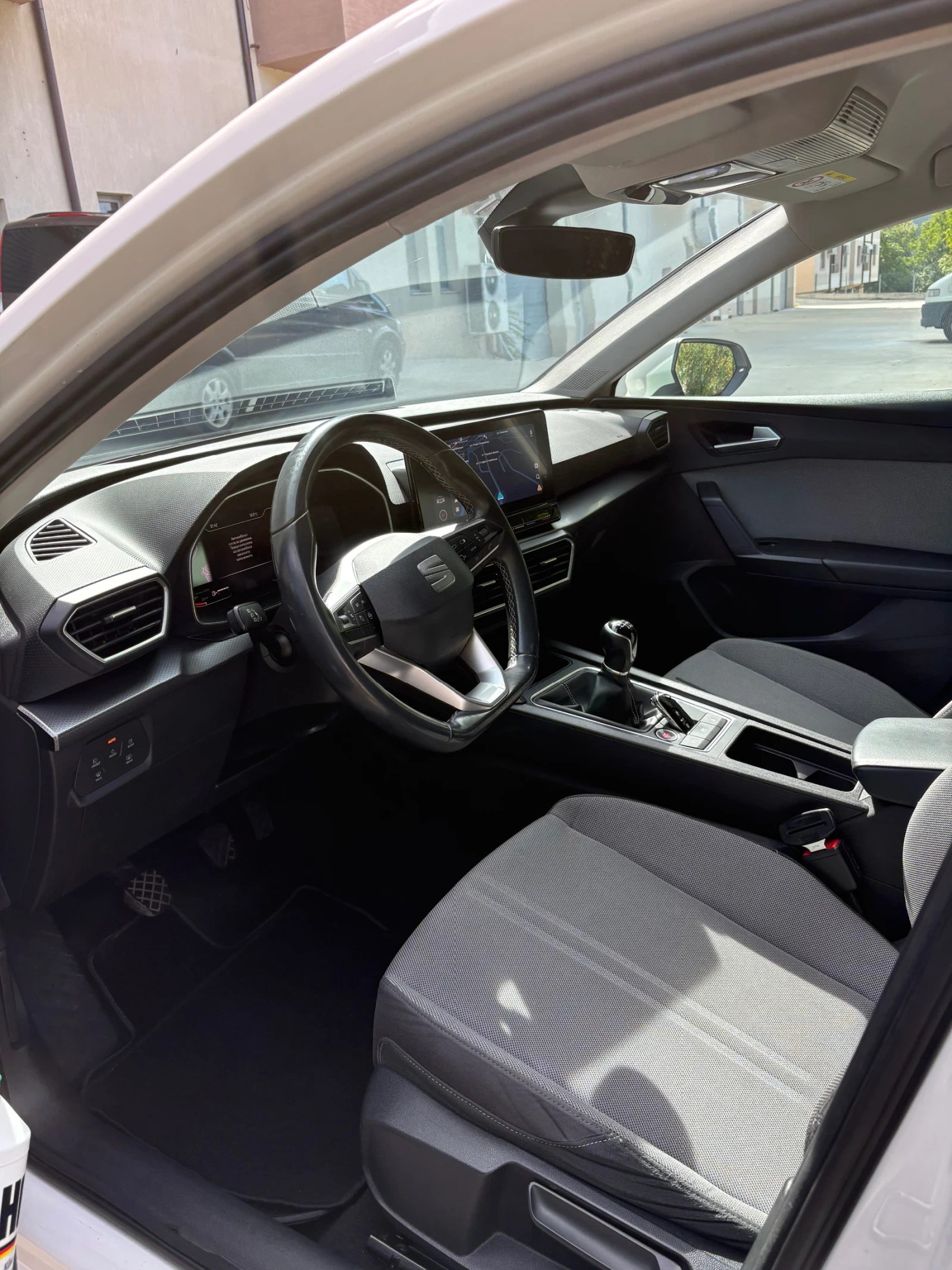 Seat Leon, снимка 10 - Автомобили и джипове - 56330386