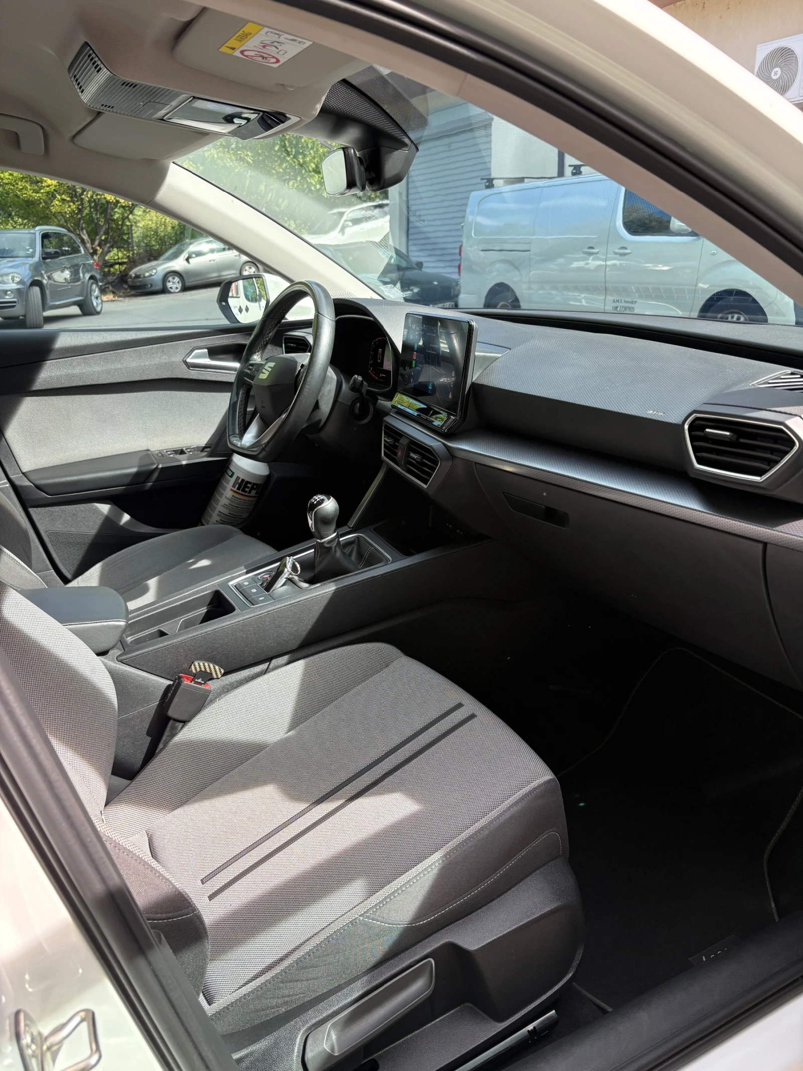 Seat Leon, снимка 9 - Автомобили и джипове - 56330386
