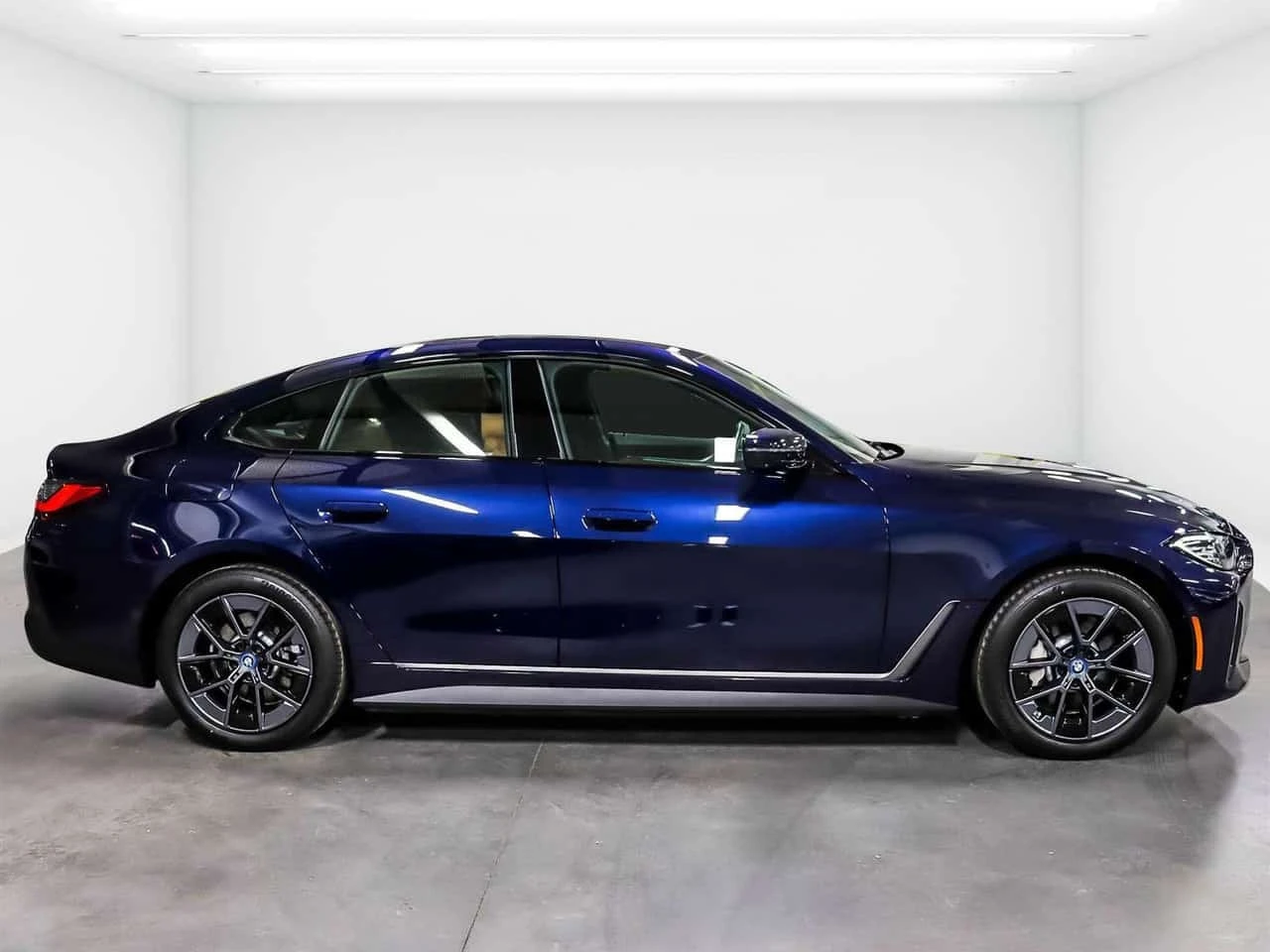 BMW i4 * 35 eDrive35 * CARFAX * ��� ������������ ������ | Mobile.bg � ����������� 2