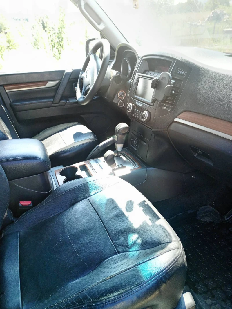 Mitsubishi Pajero, снимка 5 - Автомобили и джипове - 47232507