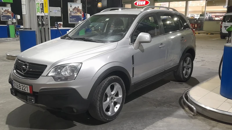 Opel Antara 4х4 2.4i Klima , снимка 2 - Автомобили и джипове - 48033899