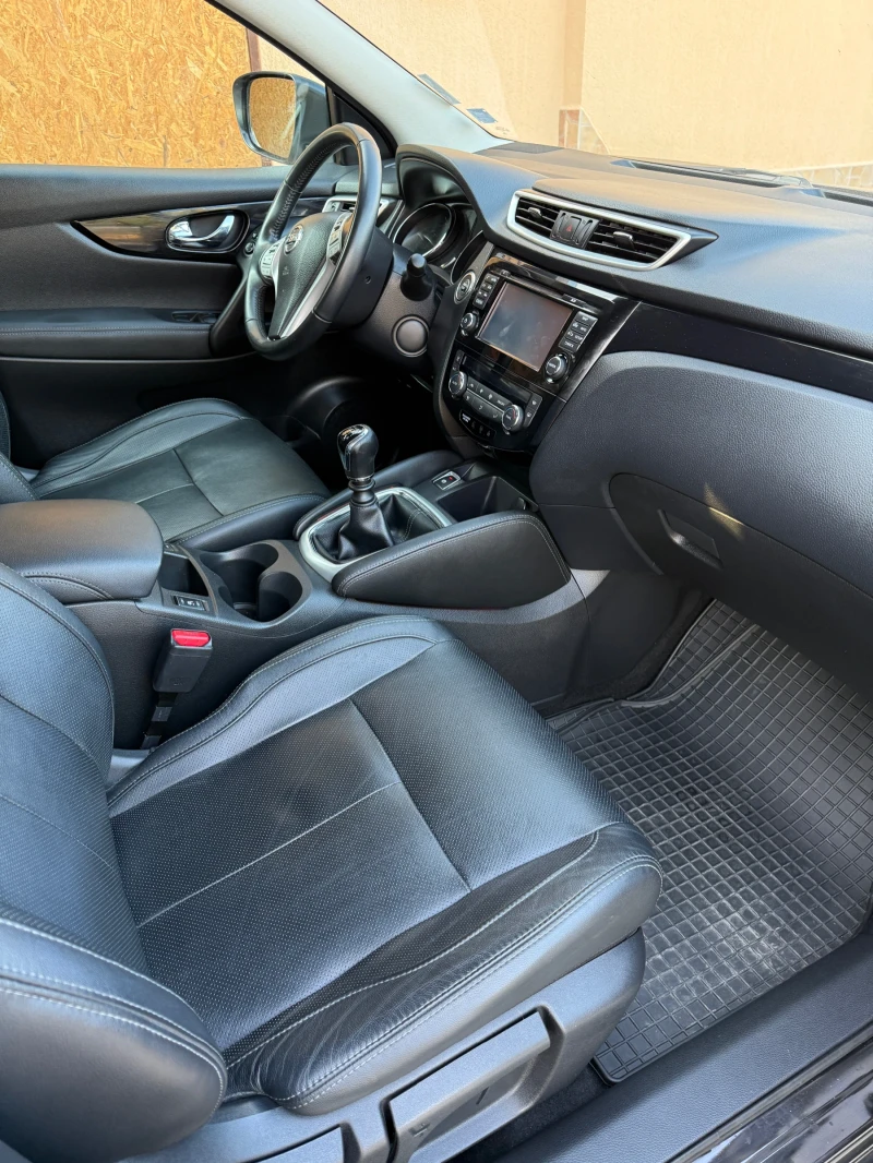 Nissan Qashqai, снимка 9 - Автомобили и джипове - 52097082