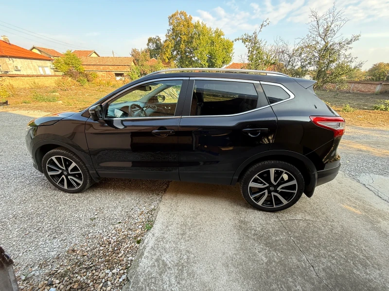 Nissan Qashqai, снимка 4 - Автомобили и джипове - 52097082