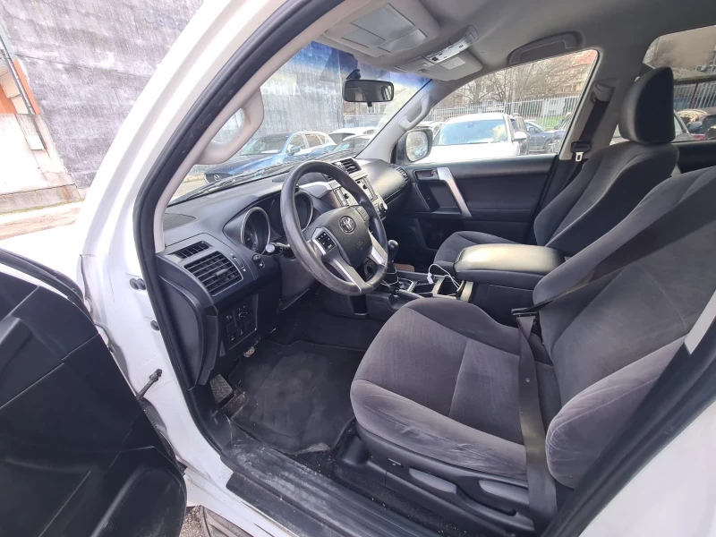 Toyota Land cruiser 3, 0d, ШВЕЙЦАРИЯ, снимка 9 - Автомобили и джипове - 52939653