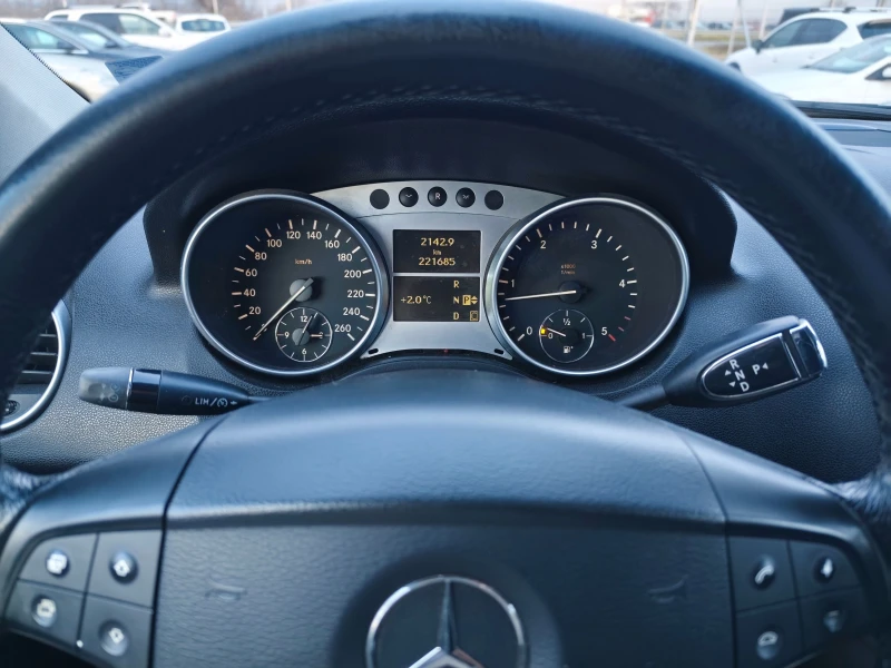 Mercedes-Benz ML 320 CDI SPORT, снимка 14 - Автомобили и джипове - 53089531