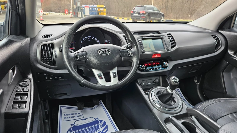 Kia Sportage 2.0 4X4/KOJA/NAVIG/PANORAMA/6skorosti, снимка 9 - Автомобили и джипове - 53090798