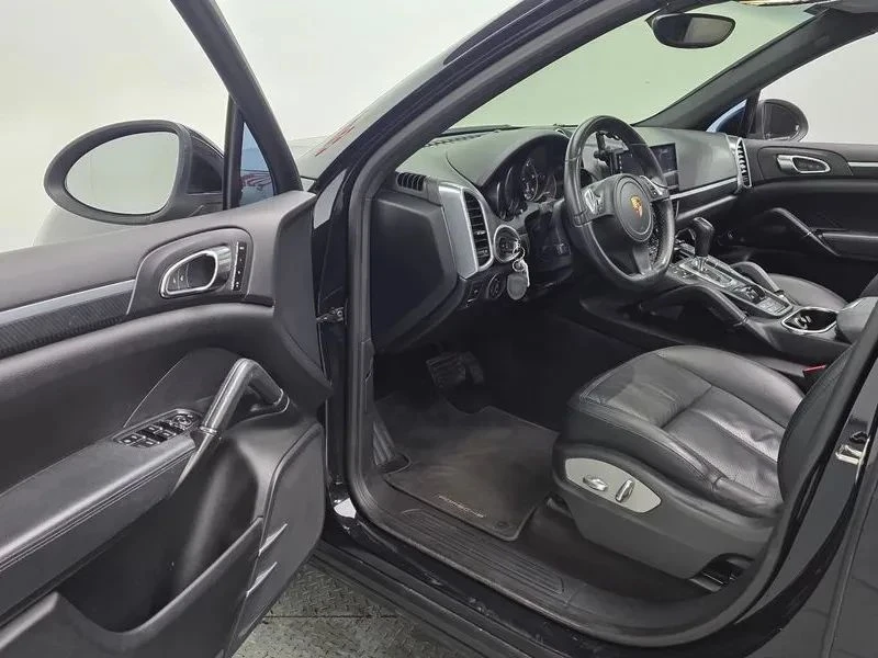 Porsche Cayenne, снимка 10 - Автомобили и джипове - 56724873