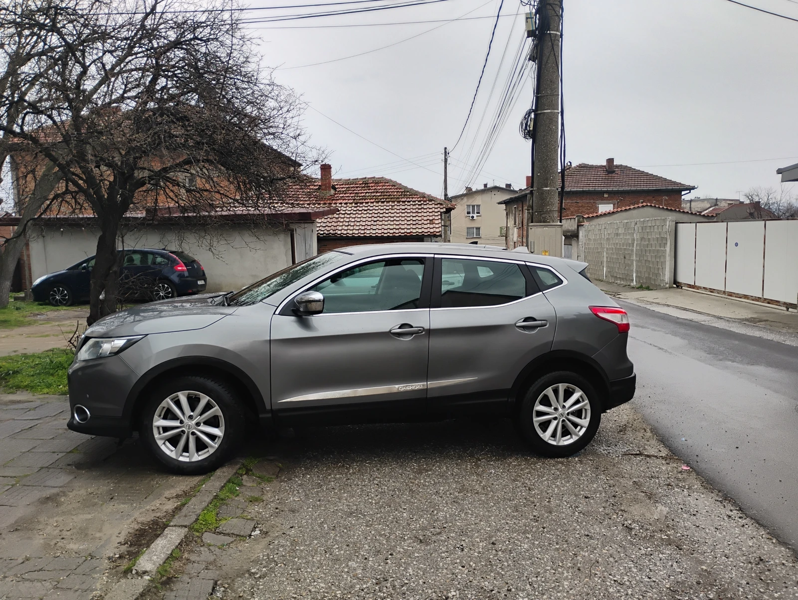 Nissan Qashqai 1, 2 DIG EURO6, снимка 7 - Автомобили и джипове - 53412320