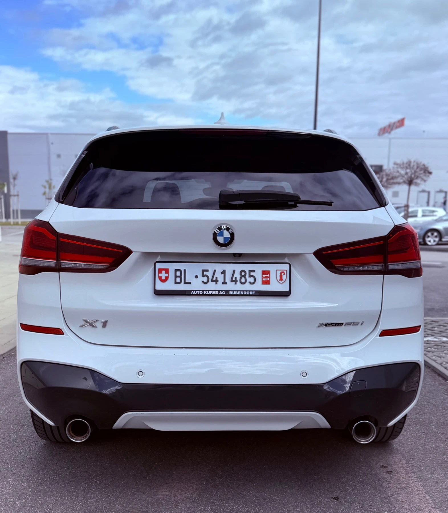 BMW X1 ФЕЙС ЛИФТ /ШВЕЙЦАРИЯ/ М-ПАКЕТ / ФУЛЛ ЕКСТРИ!, снимка 5 - Автомобили и джипове - 53724428