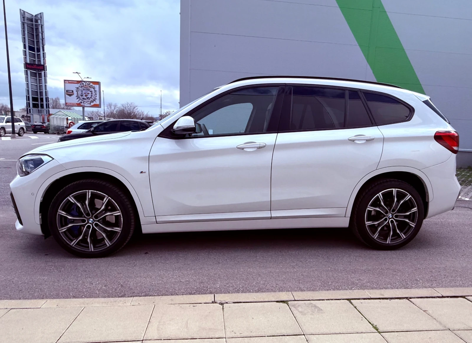 BMW X1 ФЕЙС ЛИФТ /ШВЕЙЦАРИЯ/ М-ПАКЕТ / ФУЛЛ ЕКСТРИ!, снимка 7 - Автомобили и джипове - 53724428