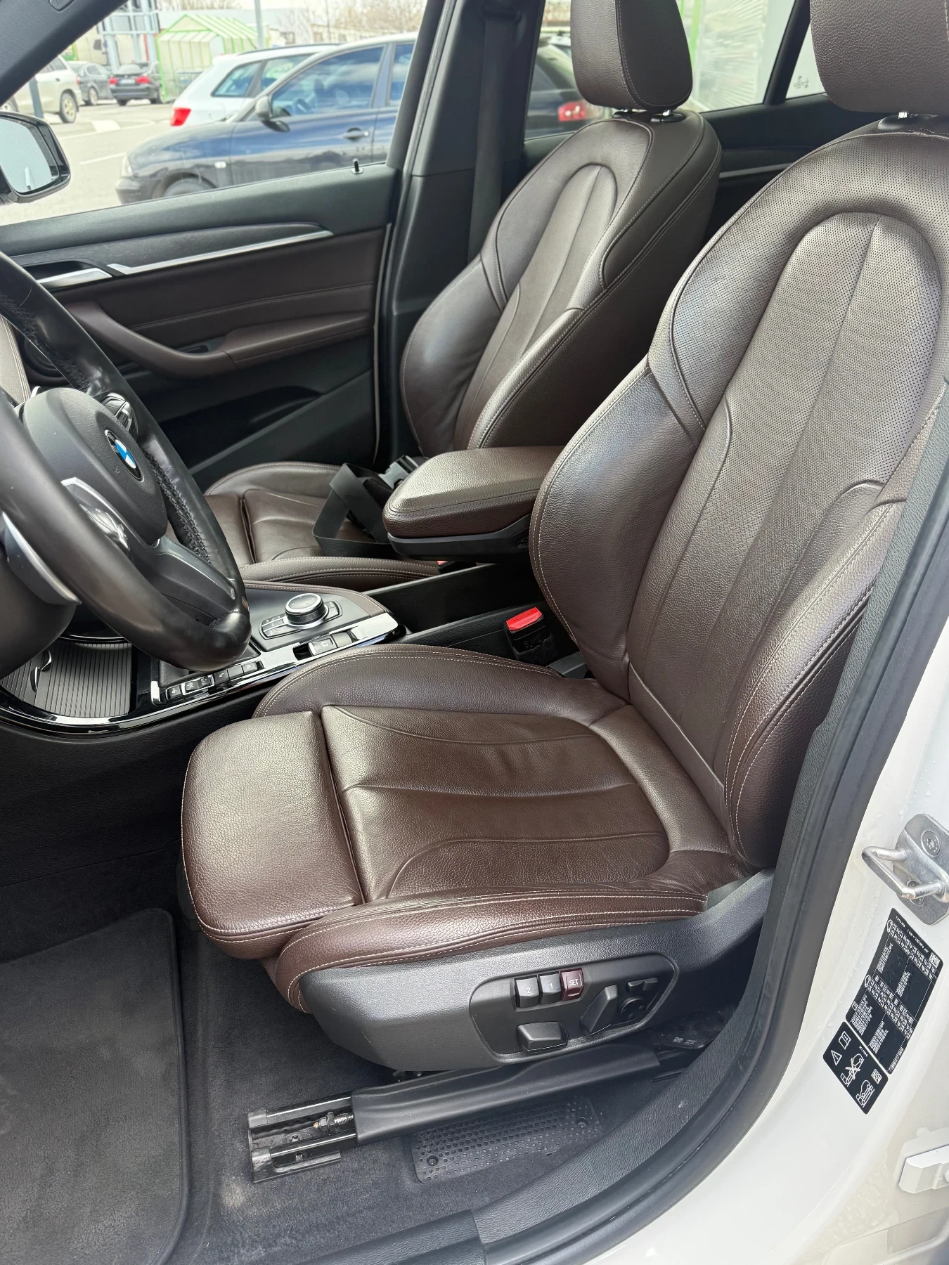 BMW X1 ФЕЙС ЛИФТ /ШВЕЙЦАРИЯ/ М-ПАКЕТ / ФУЛЛ ЕКСТРИ!, снимка 14 - Автомобили и джипове - 53724428