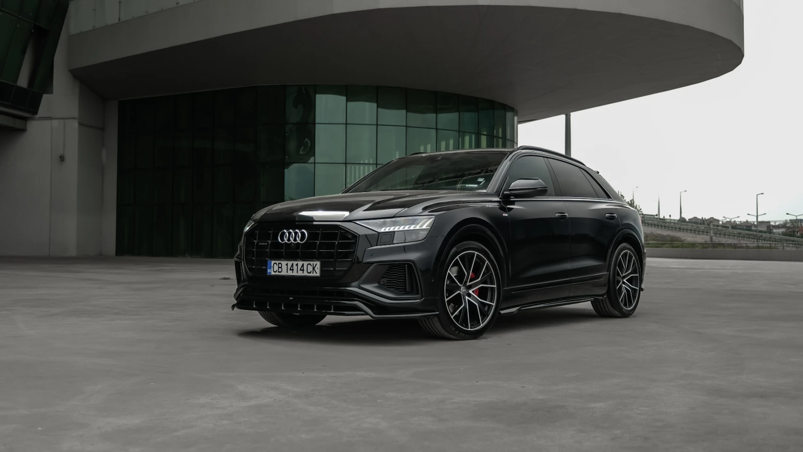 Audi Q8 50 TDI S Line  Quattro, снимка 3 - Автомобили и джипове - 53989797