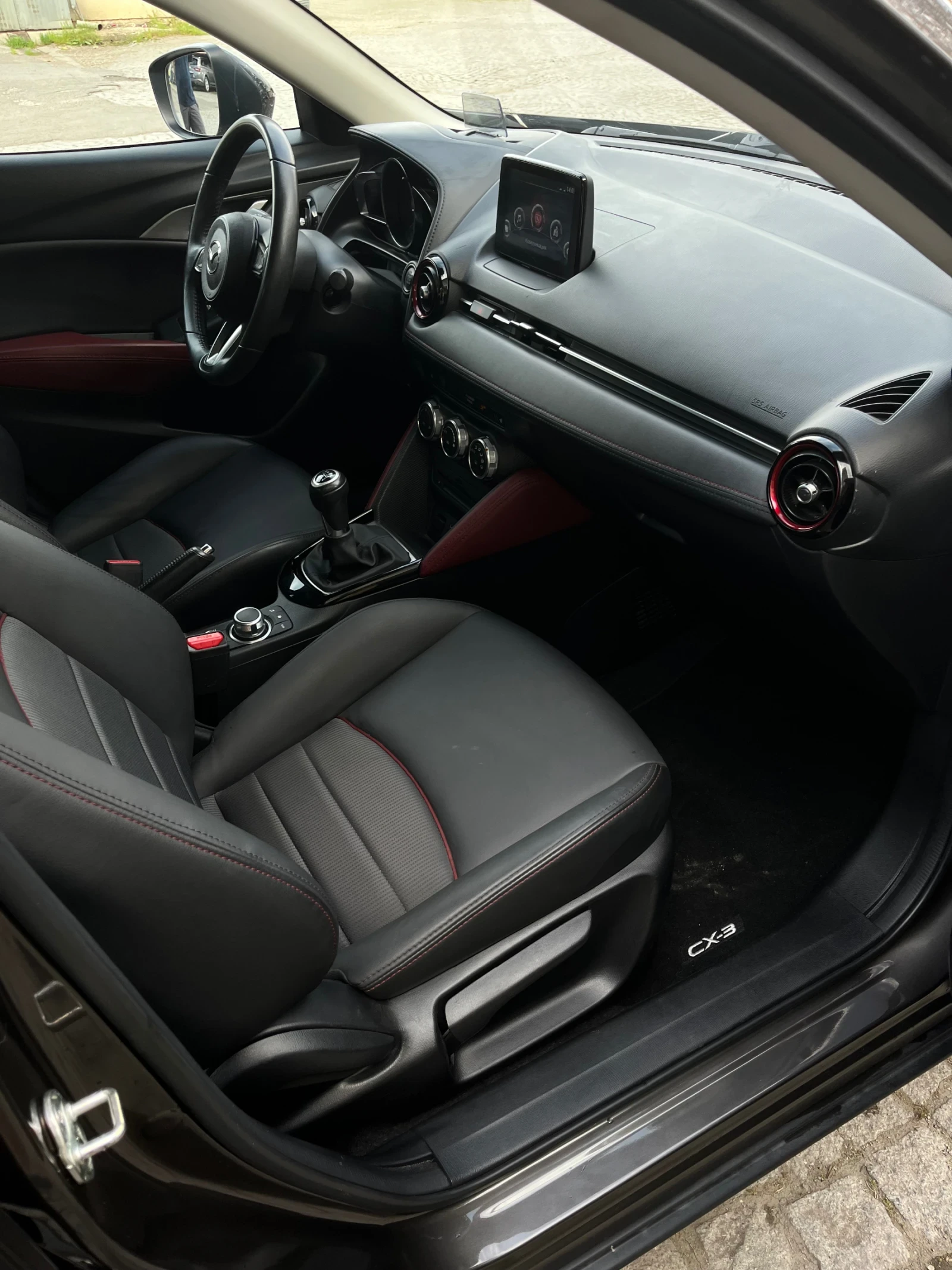 Mazda CX-3, снимка 13 - Автомобили и джипове - 54496622