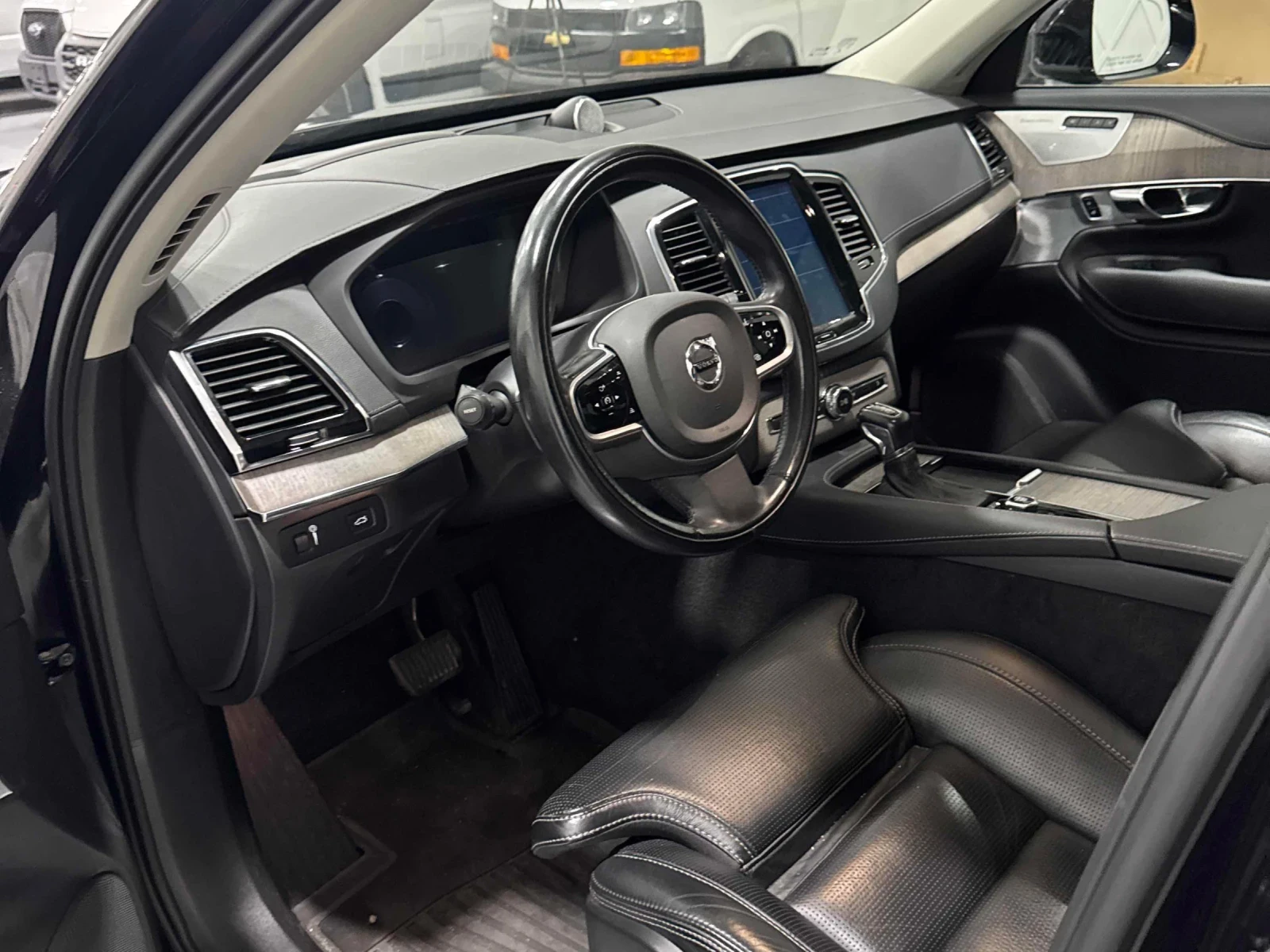 Volvo Xc90 Inscription* 360* Pano* Bowers* HUD* Обдух* 2ключа, снимка 6 - Автомобили и джипове - 55961795