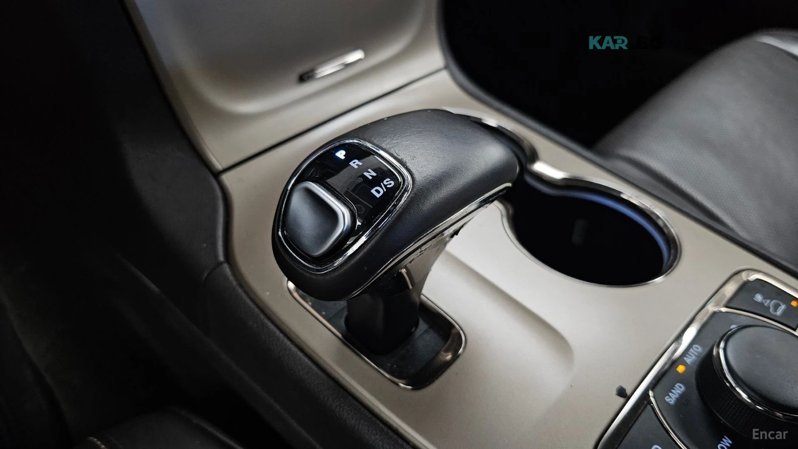 Jeep Grand cherokee SUMMIT* 4X4* 8ZF* DISTRONIC* HARMAN* PANO* ОБДУХ* , снимка 9 - Автомобили и джипове - 55993000