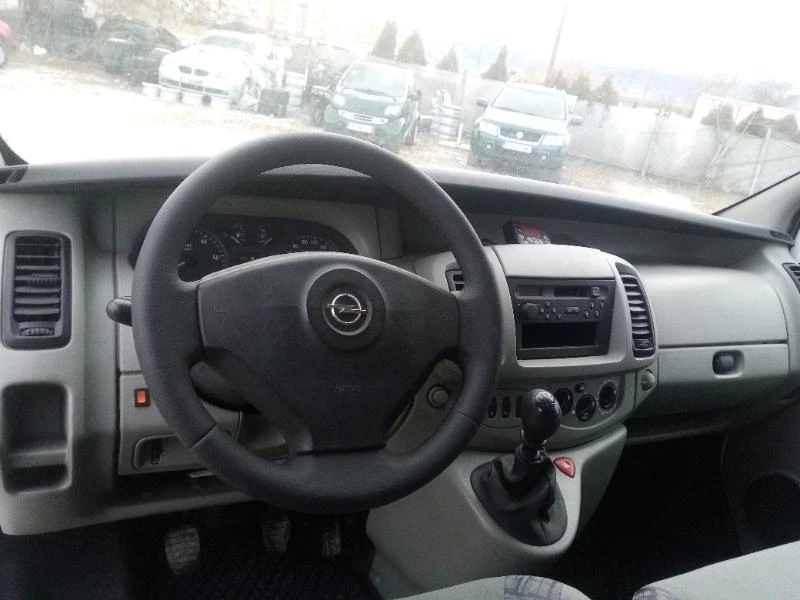 Opel Vivaro Хладилен, снимка 13 - Бусове и автобуси - 35839582