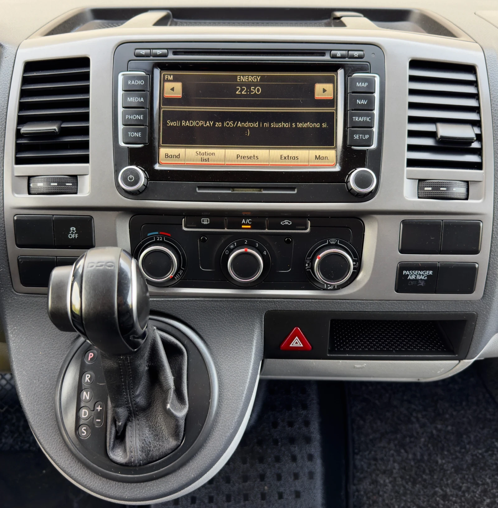 VW Transporter 2.0TDi DSG* NAVI* MAXI, снимка 13 - Бусове и автобуси - 54211817