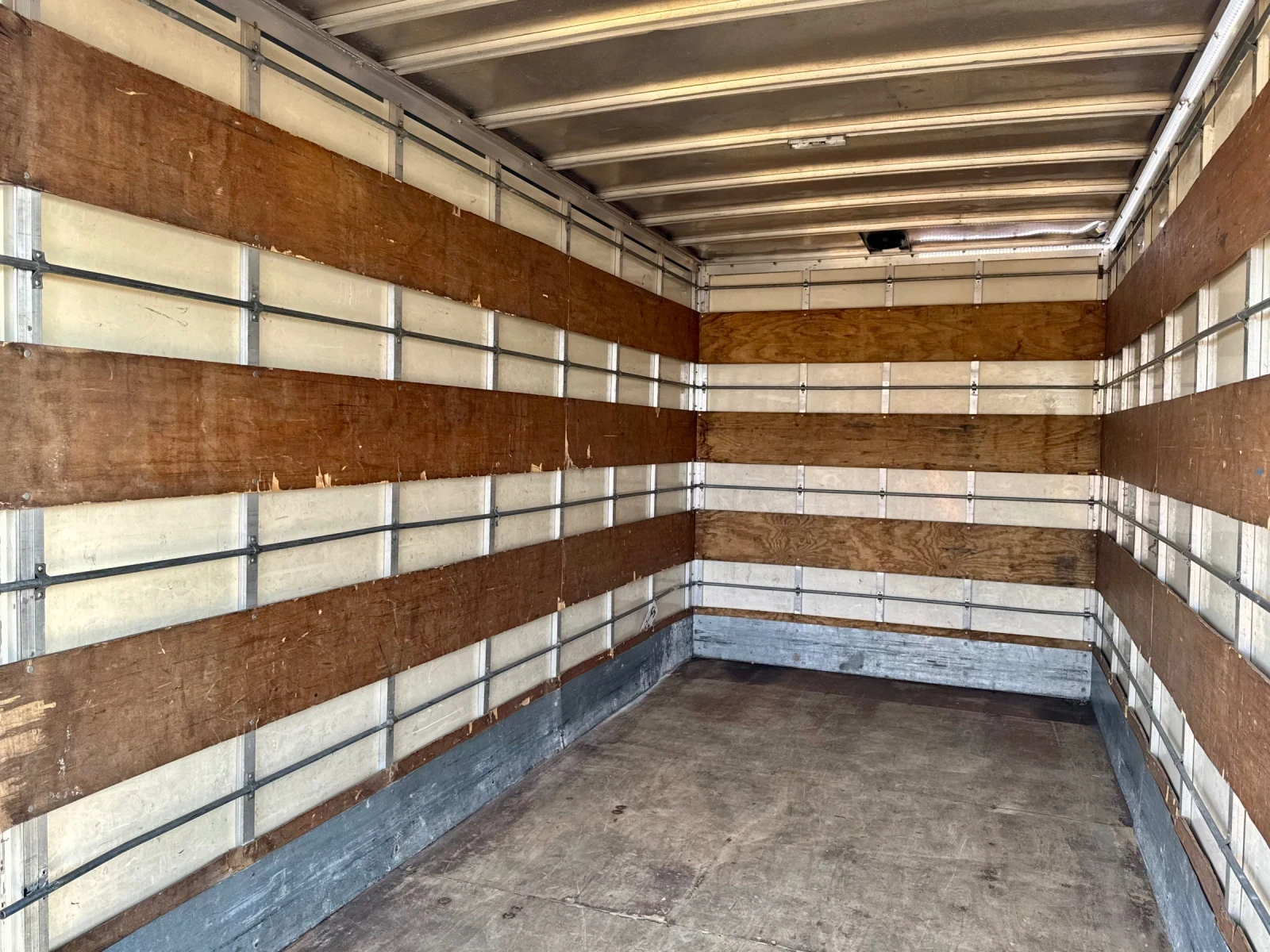 Iveco Daily Падащ борд-Реален пробег, снимка 6 - Бусове и автобуси - 54249984