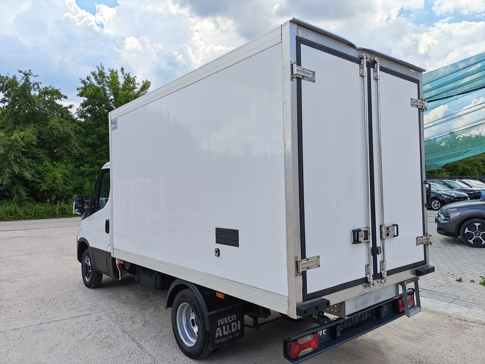 Iveco 35c15  3000 кубика. От -20  до + 30  хладилен, снимка 6 - Бусове и автобуси - 54961604