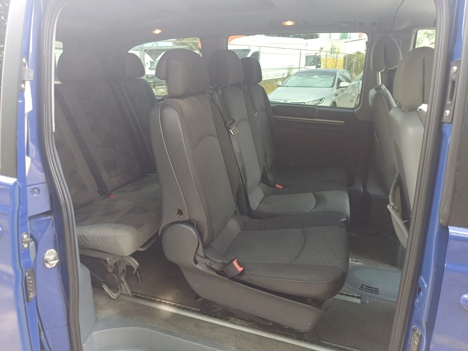 Mercedes-Benz Viano 2.1CDI 8-местен, снимка 15 - Бусове и автобуси - 55429559