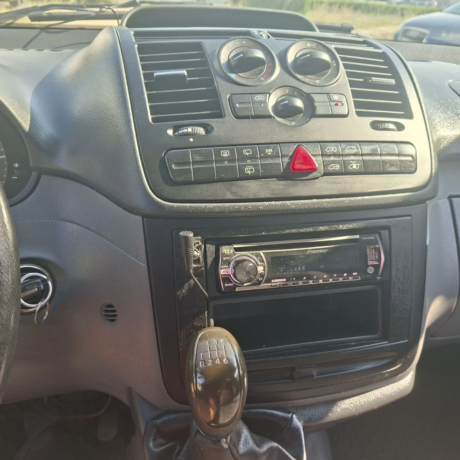 Mercedes-Benz Vito, снимка 8 - Бусове и автобуси - 55434945
