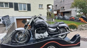     Triumph Rocket       