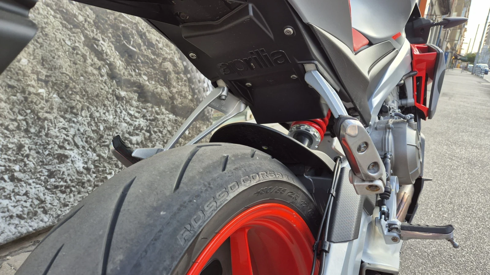 Aprilia Tuono 660, снимка 8 - Мотоциклети и мототехника - 54332014