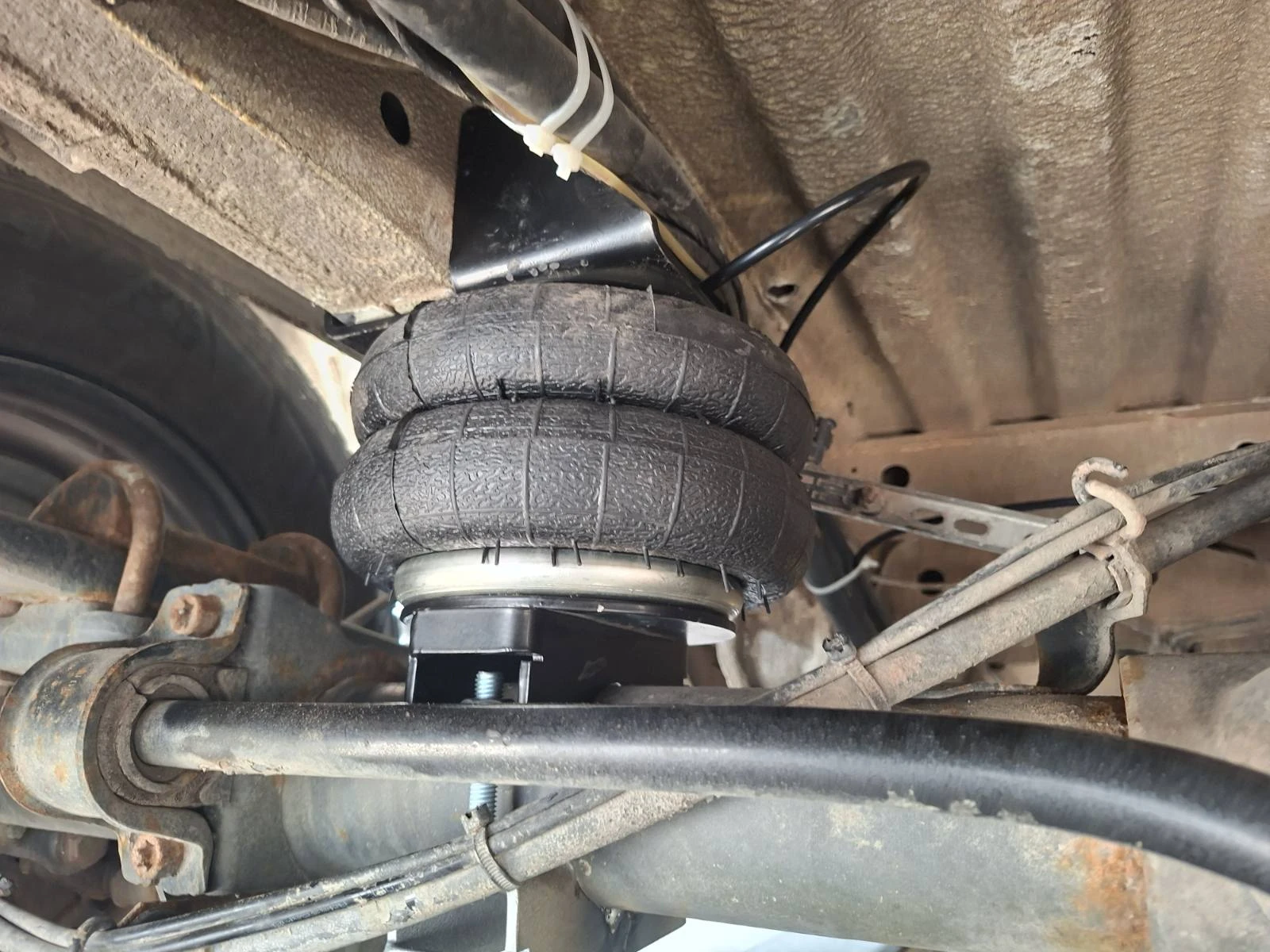 0884333269 Mercedes Sprinter въздушни възглавници мост 75 мм шаси 75 мм продава и монтира Ем Комплек