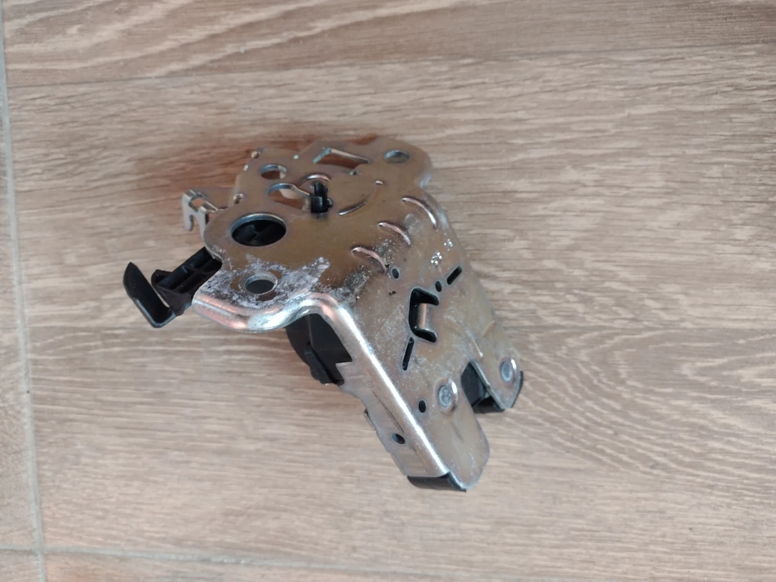 5E0827505 ����� ����� ����� �� SKODA FABIA III, OCTAVIA III, RAPID 5E0.827.505 | Mobile.bg � ����������� 4