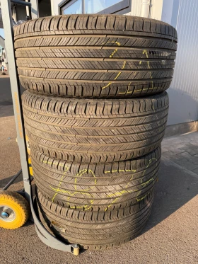 Гуми Всесезонни 285/45R22, снимка 1