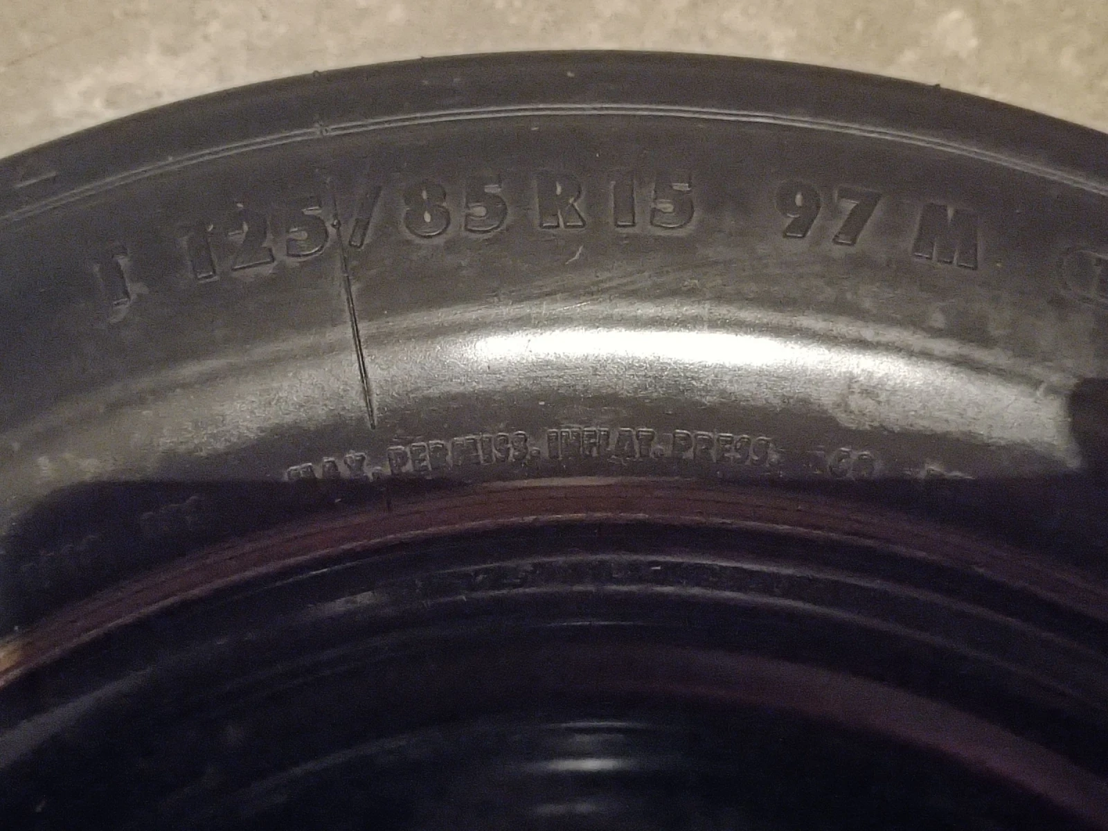 Гуми с джанти Continental 125/85R15, снимка 6 - Гуми и джанти - 53770062