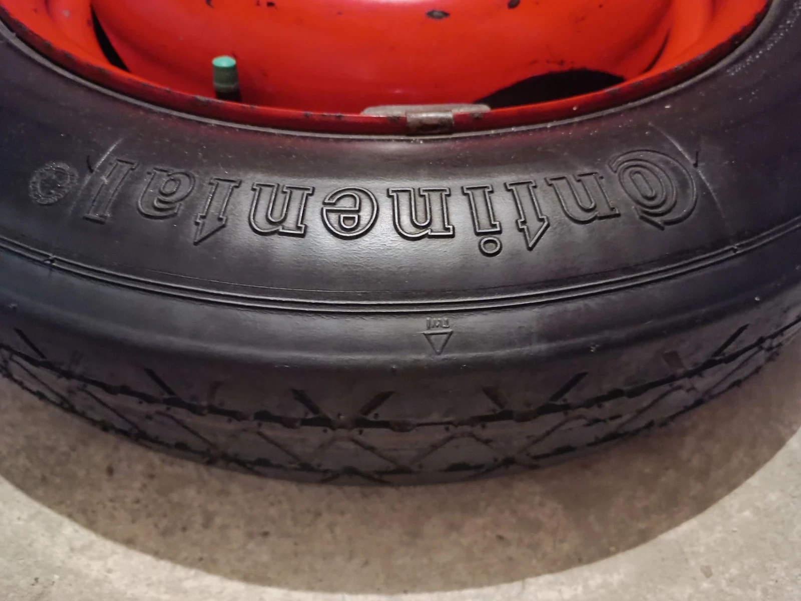 Гуми с джанти Continental 125/85R15, снимка 4 - Гуми и джанти - 53770062