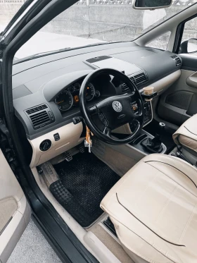 VW Sharan М-7, снимка 11