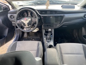 Toyota Auris 1.6 VVT-i, снимка 8 - Автомобили и джипове - 39688245