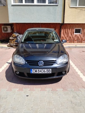 VW Golf 1.6i