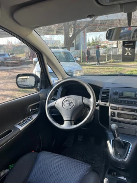 Toyota Corolla verso, снимка 8