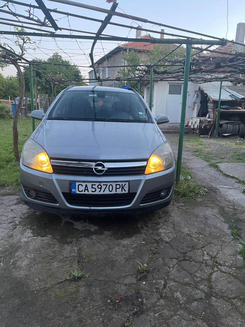 Opel Astra, снимка 1 - Автомобили и джипове - 45241537