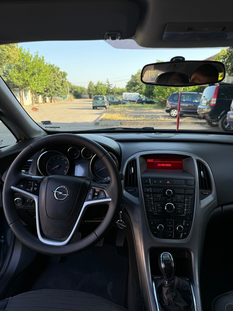 Opel Astra Astra J 1.4T, снимка 14 - Автомобили и джипове - 46350366