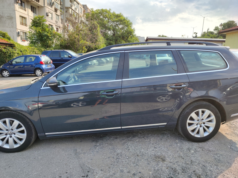 VW Passat, снимка 3 - Автомобили и джипове - 46631433