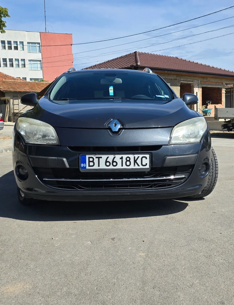 Renault Megane 1.9 dci ДВА КЛЮЧА КЕЙ ЛЕС, снимка 8 - Автомобили и джипове - 47268852