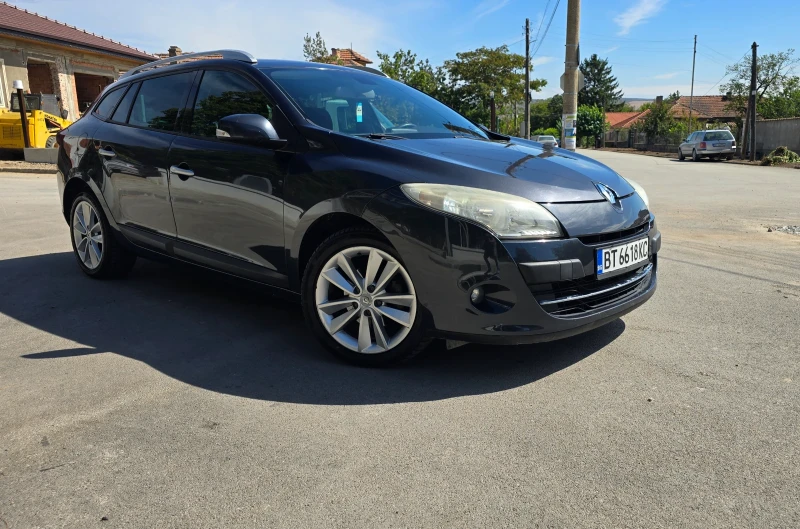 Renault Megane 1.9 dci ДВА КЛЮЧА КЕЙ ЛЕС, снимка 7 - Автомобили и джипове - 47268852