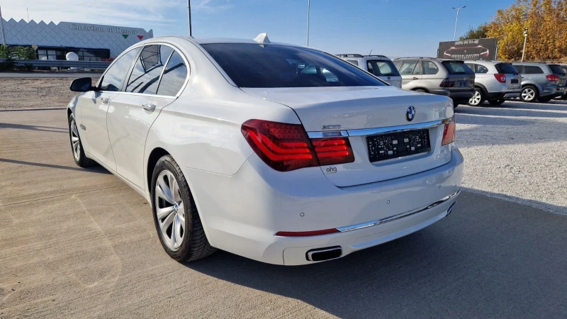 BMW 740, снимка 5 - Автомобили и джипове - 47516589