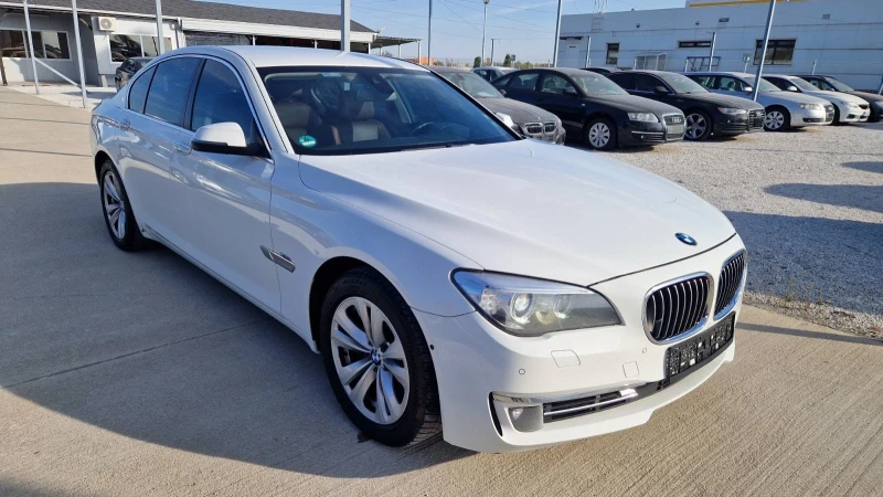 BMW 740, снимка 2 - Автомобили и джипове - 47516589