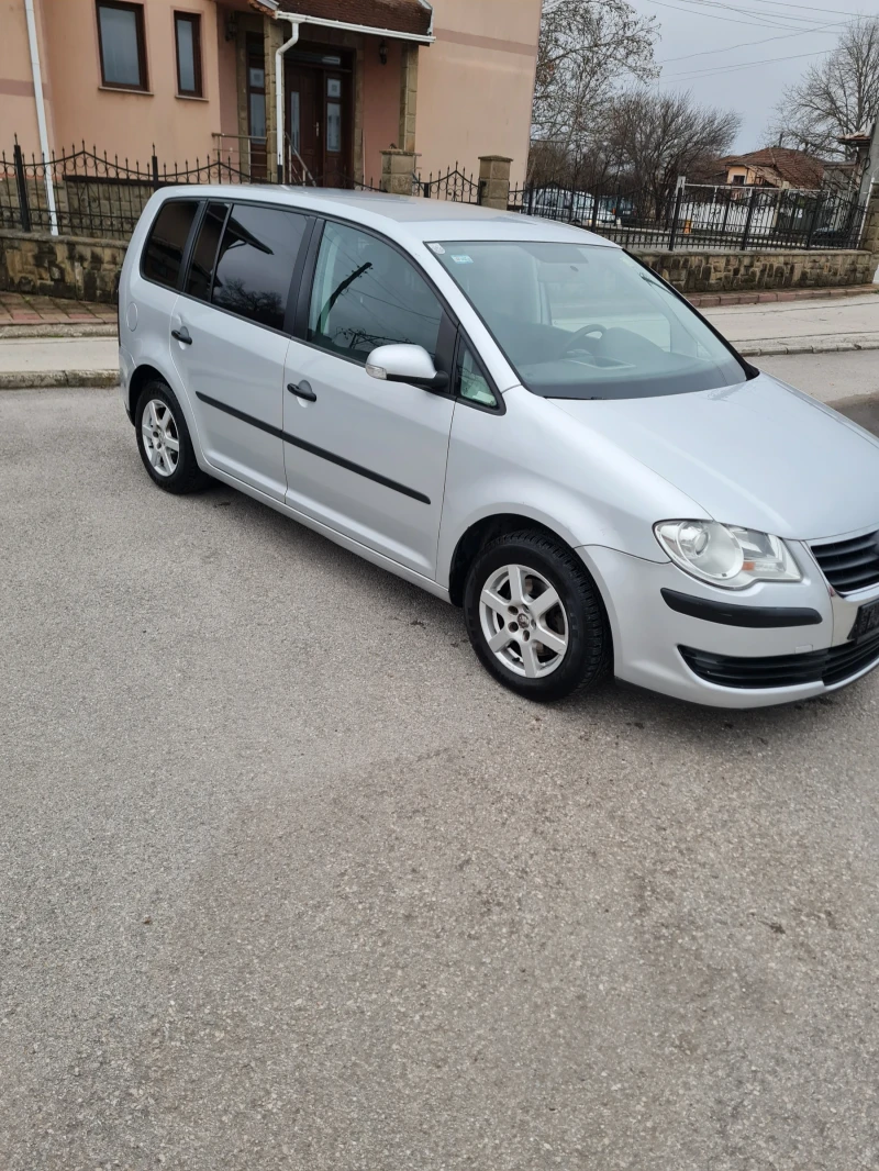 VW Touran 1.9 TDI , снимка 3 - Автомобили и джипове - 48239659