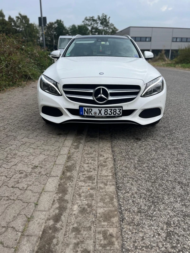 Mercedes-Benz C 220, снимка 2 - Автомобили и джипове - 48725747