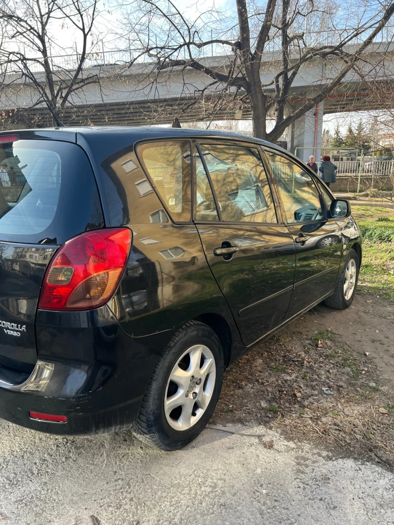 Toyota Corolla verso, снимка 4 - Автомобили и джипове - 49454497