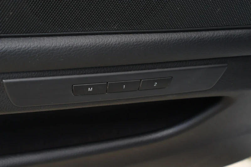 BMW 528 2010 258 к.с, снимка 14 - Автомобили и джипове - 51300843